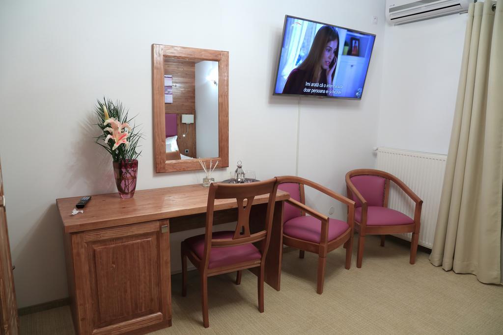 Hotel La Monitori Sinaia Pokój zdjęcie