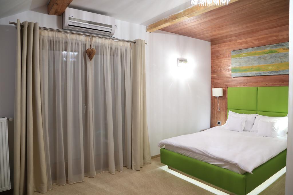 Hotel La Monitori Sinaia Pokój zdjęcie