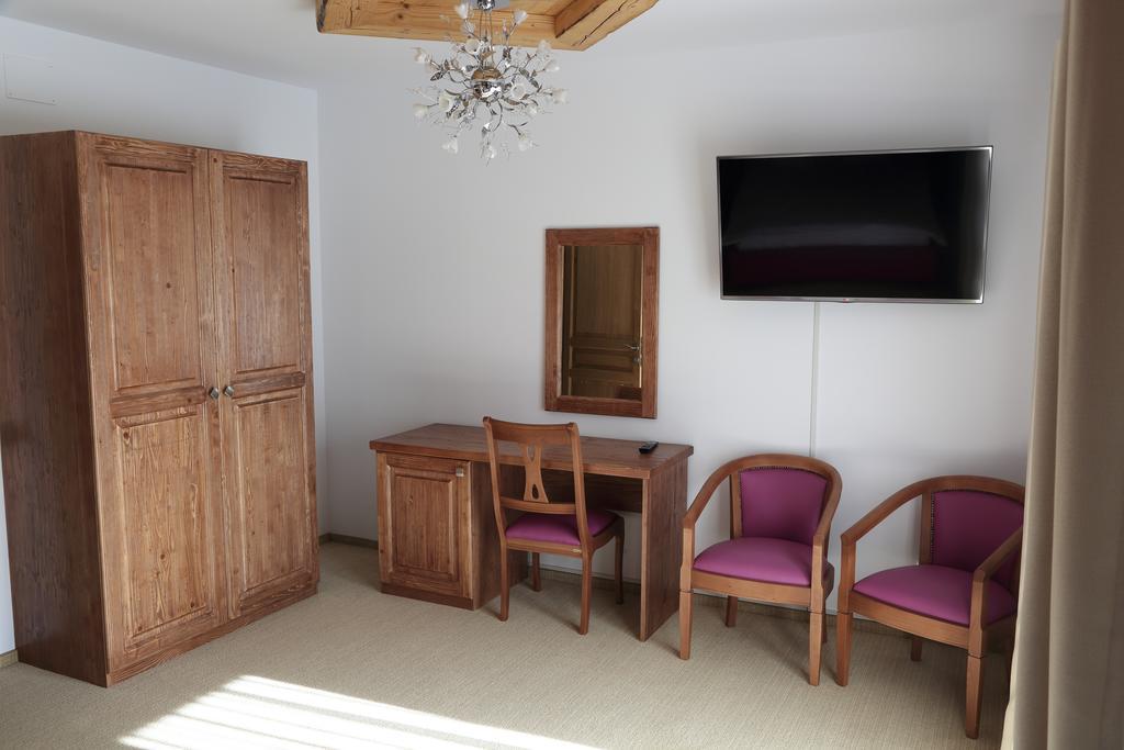 Hotel La Monitori Sinaia Pokój zdjęcie